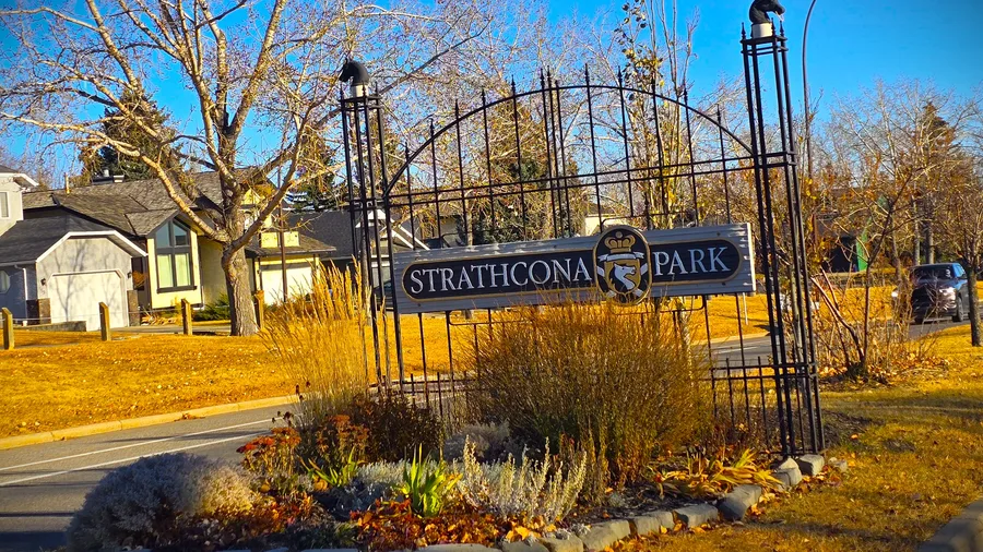 Strathcona Park homes for sale — Calgary, Alberta neighbourhood photo